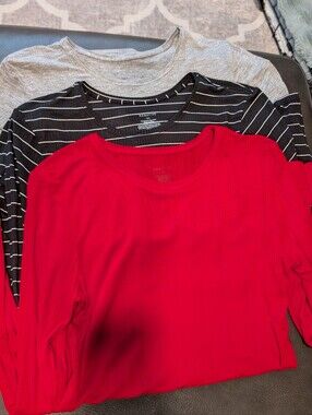 Qty:3 Negative Whipped Crew Neck Long Sleeve Tops sz M